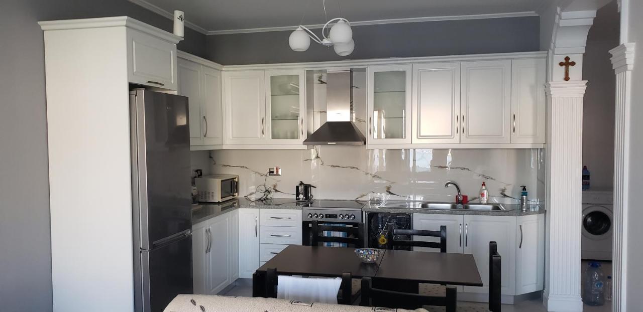 Sofi Apartments Sarandë エクステリア 写真
